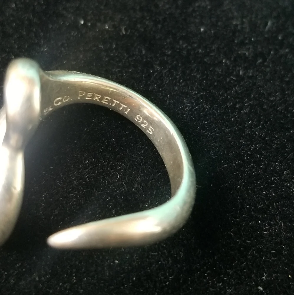 Tiffany & Co. Elsa Peretti Open Heart Ring - Picture 3 of 5